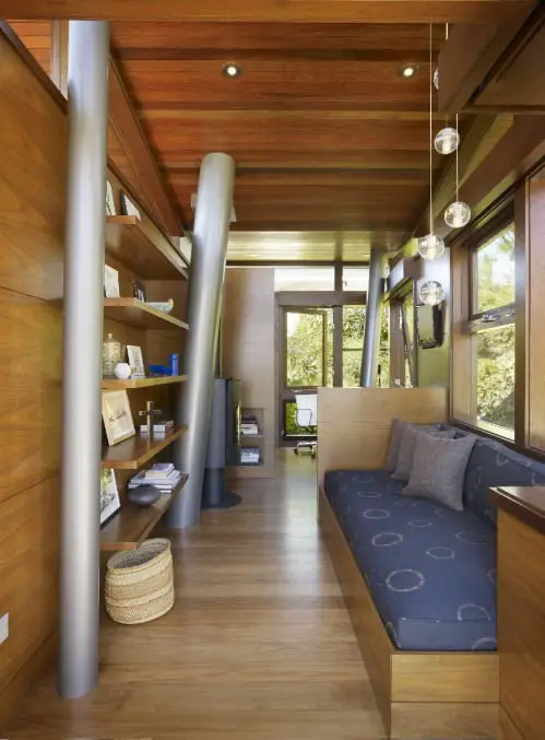 A TreeHouse for Grown Ups by Rockefeller Partner Architects