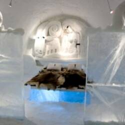 The ICEHOTEL : A Building with an Expiration Date