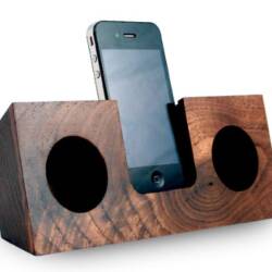 Gift Ideas - Koostick iPhone/iPod Dock