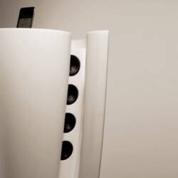 Horn iPod Loudspeaker by Shi Hyung Jeon Home Entertainment