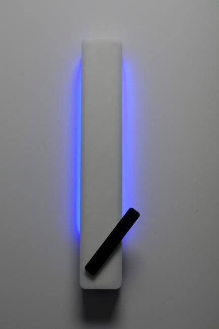 Evanescent Clock by Zachary Smith Tells Time with Sound and Light