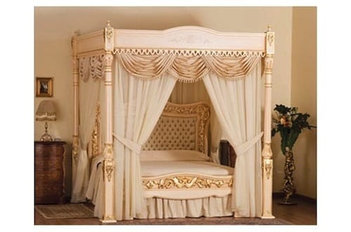 Handcrafted Baldacchino Supreme Bed
