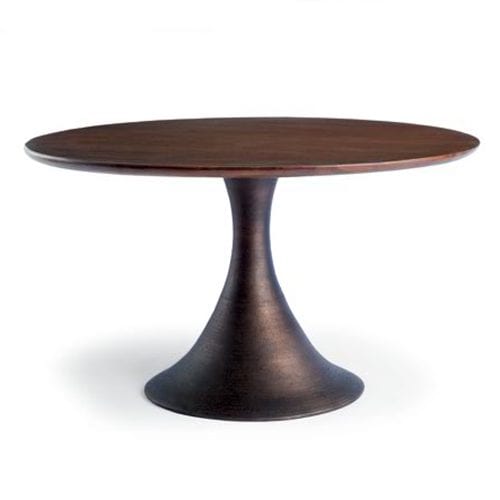 7 Clean & Classic Round Dining Tables