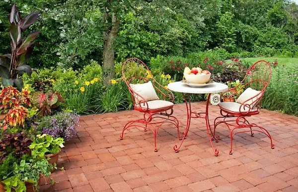 Updating Your Patio Furniture While Spending Less