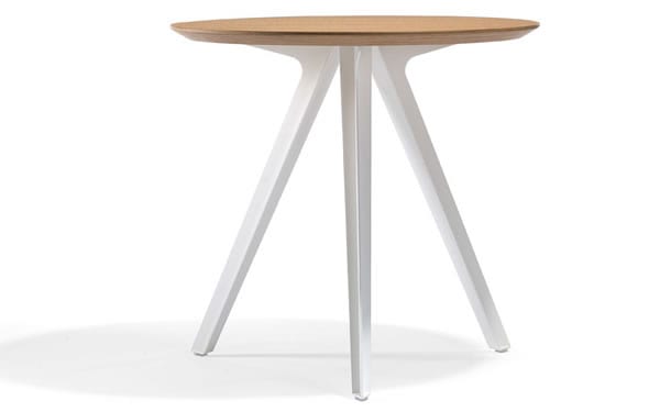 three legged table