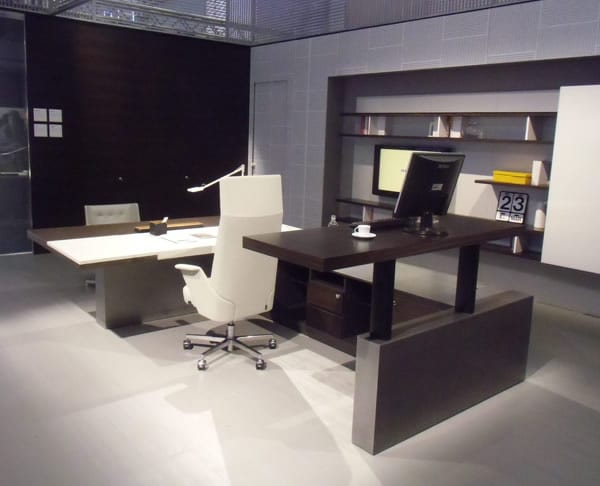 The Ala Desk by Estel