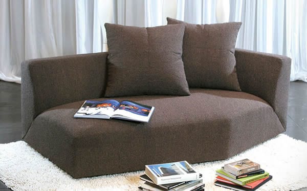 Mitosi Sectional by Vioski