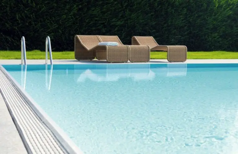 Modern pool bed design