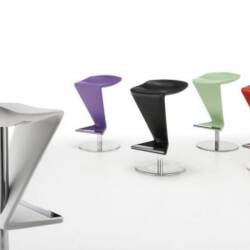 contemporary stools design by Infiniti