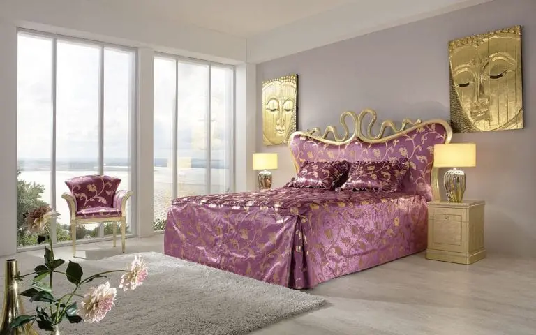 Modern upholstered luxury bed 