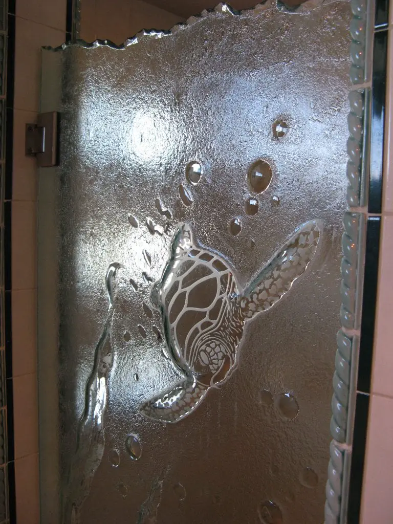 15 Decorative Glass Shower Doors Designs for a Bathroom