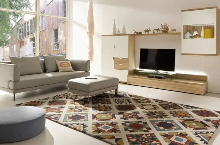 living rooms with area rugs