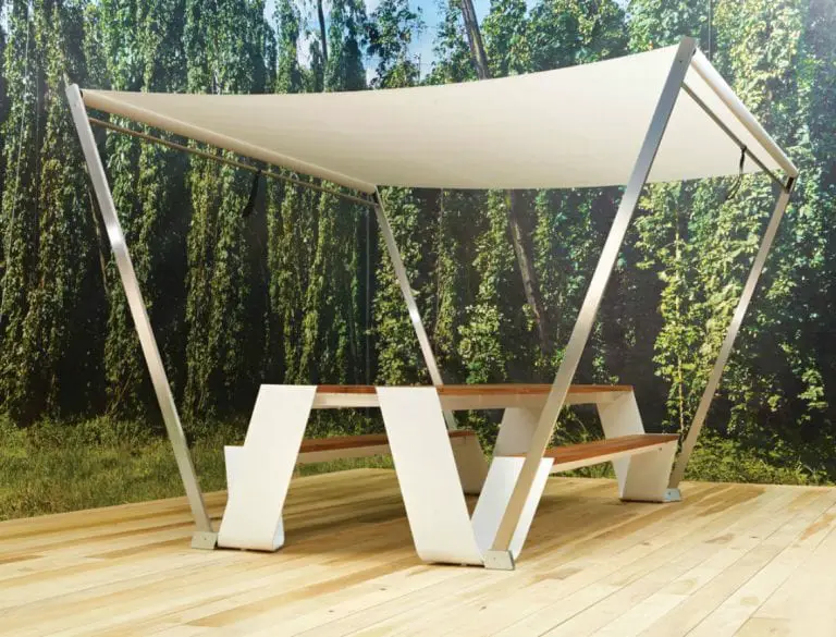 extremis hopper table and sun shade
