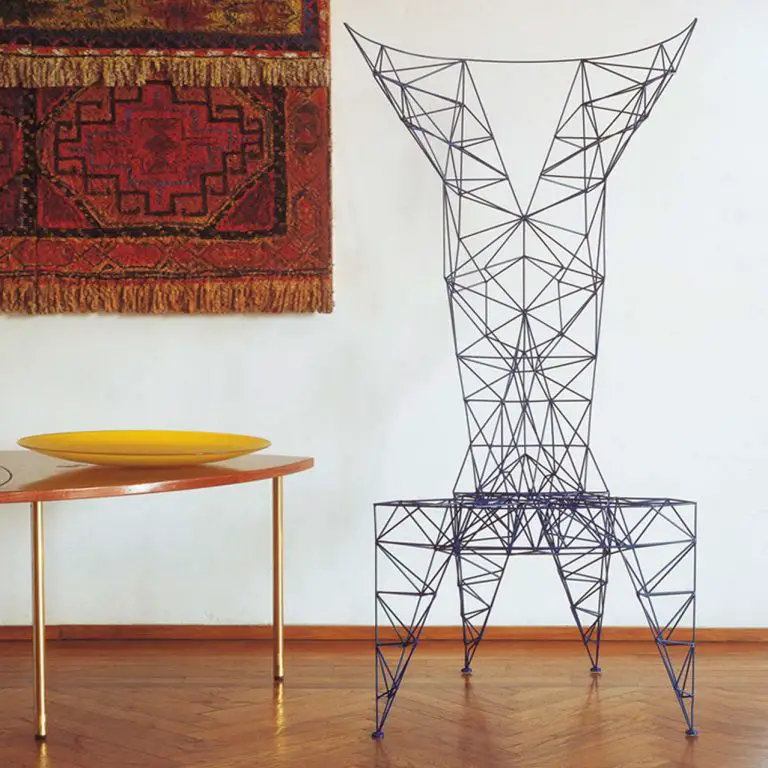 pylon chair tom dixon